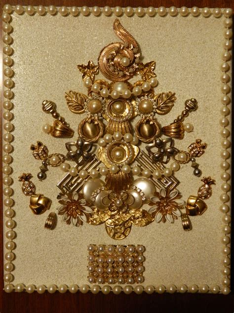 Made By Rebecca Mosher Using Vintage Jewelery Jewelry Christmas Tree