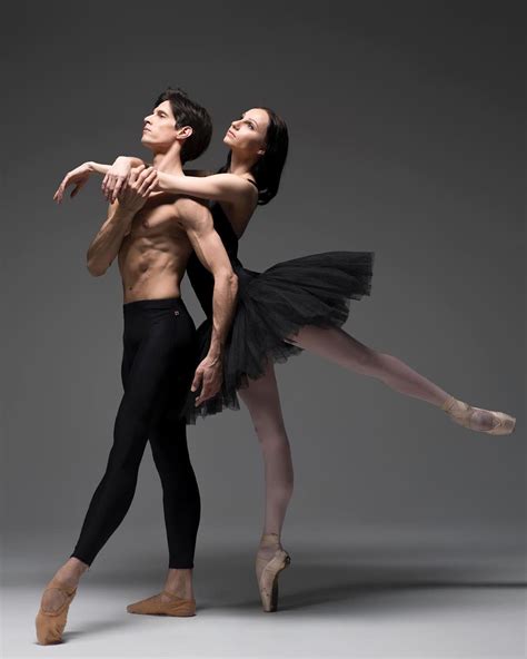 Photo Danseurs Couple Duo Ballerines Ballet Male Ballet Dancers Male Dancer Male Ballerina
