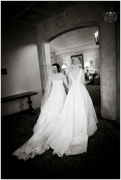 Elegant Lesbian Wedding Photos Bay Area13 Nightingale Photography
