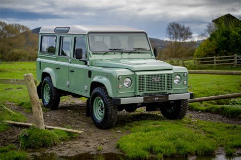 Land Rover Defender 110 Station Wagon Heritage Edition Dk63 Xyb