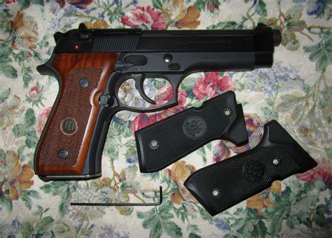 Beretta Factory Checkered Walnut Grips 9296 Series Pistols 92f 92fs