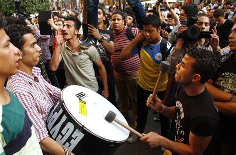 Photo Gallery Egypt S April 6 Youth Movement Demonstrate Against Court Ban On The Group