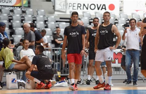 Đoković pokidao zvereva za finale šangaja! Sportske novosti - Zverev 'divljački' zakucao preko ...