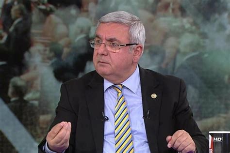 Ayhan bilgen'in bu tartışmayı yaptığı yazının orijinalini ise bulamadım, bulabilen varsa bir el atarsa çok maklube geçer. AK Partili Metiner: Ayhan Bilgen mahallemizin çocuğudur ...