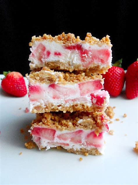 Confessions Of A Confectionista Frozen Strawberries And Cream Bars