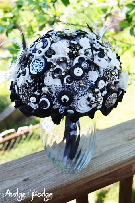 Beautiful Black White And Silver Button Broach Bouquet Broach Bouquet