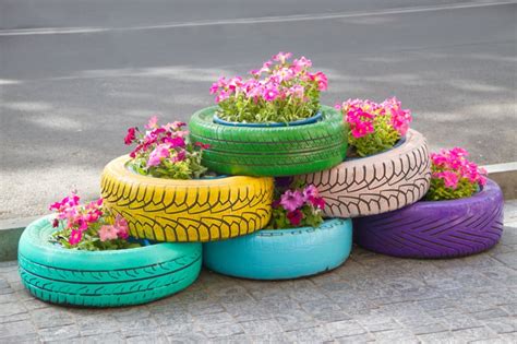 Painted Tire Planters And Pots 70 Ideas Plus A Diy Guide