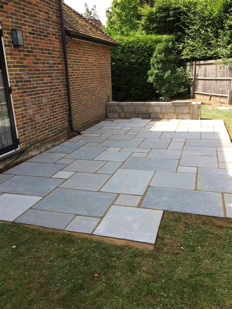 A Guide To Limestone Paving The Premium Paving Company