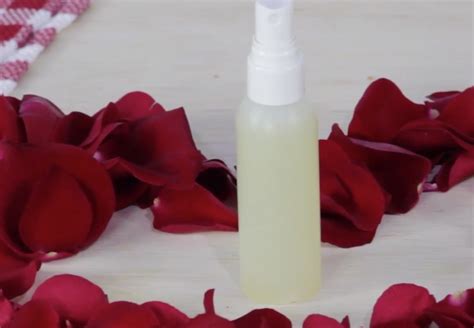 Diy Rose Water Face Mist Loaded With Benefits Rose Water Diy Rose