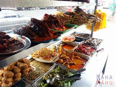 Singgah sahaja di restoran medan ikan bakar kedai buloh ini. Tempat Makan Murah Dan Best Di Kota Bharu Kelantan | Maha ...