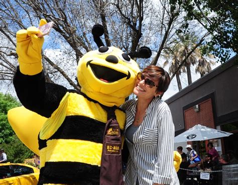 California Honey Festival Bee Ing All It Can Bee Bug Squad Anr Blogs