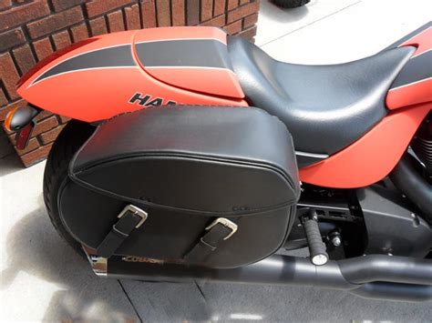 809f Saddleine Victory Hammer Saddlebags With Quick Detaching Mounting