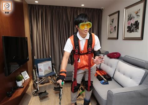 Sep 29, 2021 · 南投縣將於10月2日至10月4日施打第二劑莫德納疫苗，為避免長者不熟悉線上預約方式，縣府衛生局採紙本造冊方式發送接種通知單，由各村里鄰長或村里幹事發送至符合接種資格且設籍在南投縣66歲(原住民56歲)以上長者家中，請. 長者家居館開幕 穿體驗衣感受耆英生活｜即時新聞｜港澳｜on.cc東網