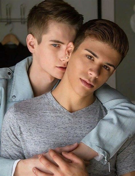Fofos Beaux Couples Cute Gay Couples Couples In Love Gay Mignon Gay Romance Men Kissing