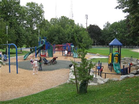 I get the previous reviewers point. Favorite Playgrounds | Year of Seattle Parks | Page 5