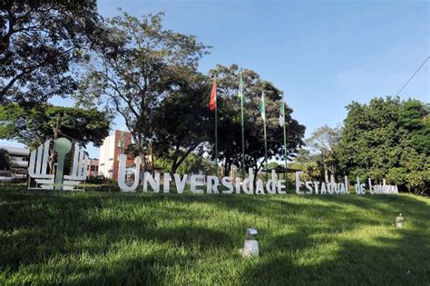 University of east london (uel) is a public university located in the london borough of newham, london, england, based at three campuses in stratford and docklands. Conheça a UEL - Apresentação