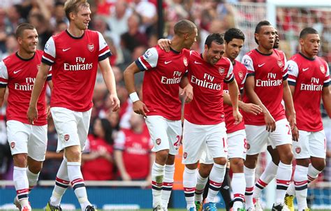 Download Arsenal Fc Players Wallpaper - Gambar Bola HD