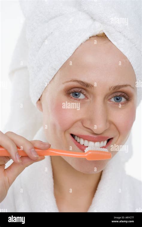 See Mature Woman Brushing Teeth Porn 100 Free