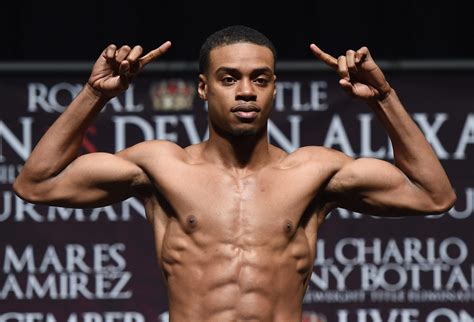 Make his entrance to the ring as he prepares for his unified title fight against danny garcia. Errol Spence Jr. Ducks Terence Crawford Frågor: 'Jag ...