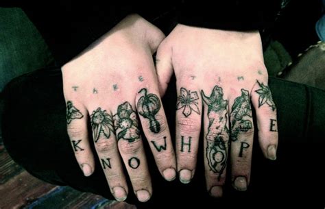 60 Ideas De Tatuajes En Los Dedos Para Hombres