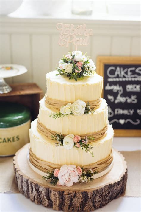 Wedding Cake Rustic