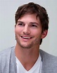 Ashton Kutcher : biographie, carrière et filmographie | Hypnoweb