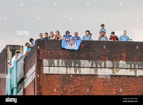 Fans Take Up Roof Top Vantage Point During Manchester City S Treble