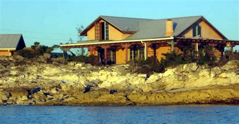 Welcome to the bahamaslocal real estate page. 4 Bedroom Beach House for Sale, Pigeon Cay, Cat Island ...