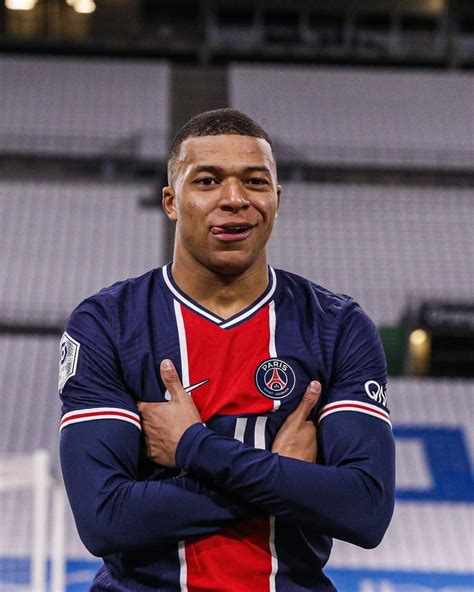 Mbappe Psg Wallpaper Jugadores De Fútbol Fotografía De Fútbol Paris Futbol