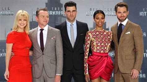 Star Trek 3 Stars In Raises As Kirk And Spock Sign For Fourth Movie