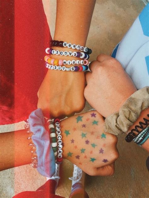 Imagem De Aesthetics Pink And Bff Beaded Bracelets Diy Friendship