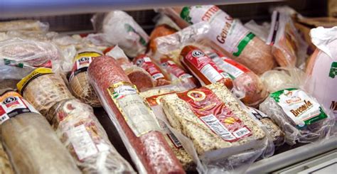 Shipping frozen food boxes  step by step frozen foods business shipping boxes how to start a frozen food business series  how to ship frozen food part 1. 7 Tips Bisnis Frozen Food Online & Rincian Modalnya ...