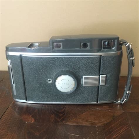 Polaroid Model 150 Land Camera Chairish