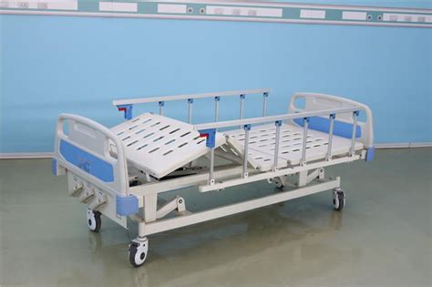 3 Crank Manual Hospital Bedkangli01 Henan Kangli Medical Equipment