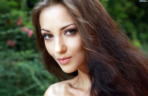 Anna Sbitnaya Gorgeous Damn Those Eyes Ukrainian Model