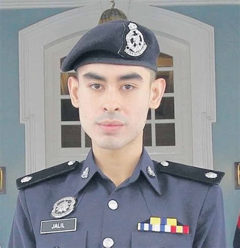 Semoga allah sentiasa merahmati tunku laksamana johor yang sentiasa merendah diri, kuat, dan memberi inspirasi. BICARA PERJUANGAN: AL-FATIHAH : ANAKANDA SULTAN JOHOR ...