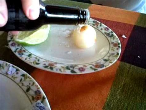 Después de todo, incluso aquellos que sostienen estos animales como mascotas, no siempre son capaces de determinar el sexo пресмыкающегося. Como se comen los huevos de tortuga - YouTube