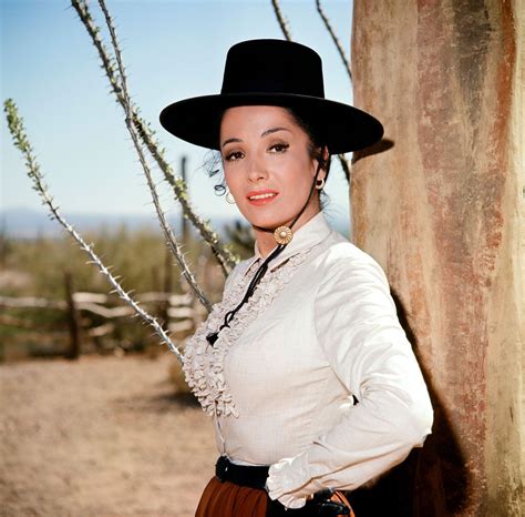 Life Path Of The High Chaparral Star Linda Cristal Who Left The World At 89