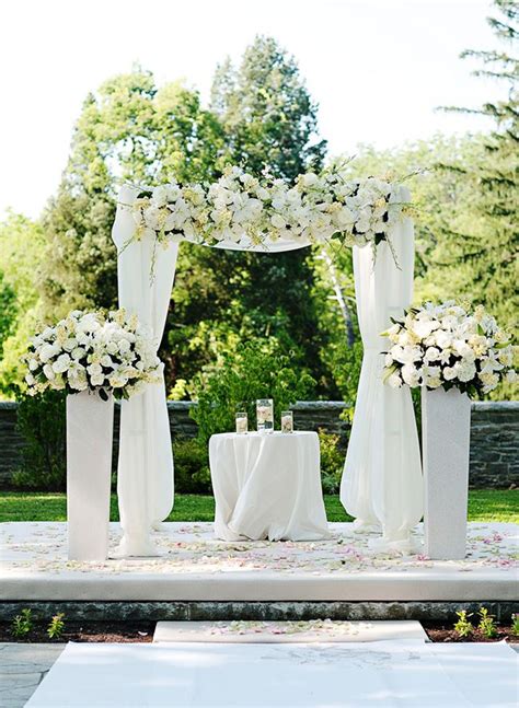 16 All White Wedding Ideas - Inspired By This | All white wedding