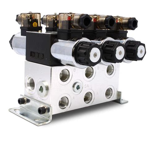 Electric Hydraulic Double Acting Directional Control Valve 3 Spool 15