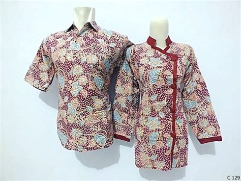 Jual seragam bank mandiri wanita : 10 Model Seragam Batik Pegawai Bank, Mumtaz! | Model Baju Batik Kantor