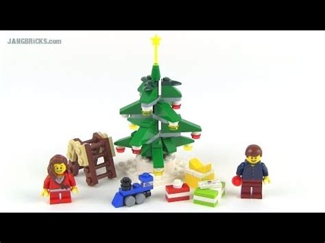 Create a lego themed christmas tree with diy homemade lego ornaments, plus awesome tips to help keep your christmas tree looking fresh and green! LEGO Christmas polybag set 40058 - Decorating The Tree ...