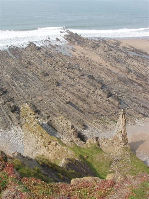 Wave Cut Platform Below Phillips Point © David Hawgood Geograph