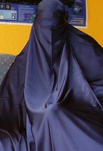 Pin By Samina Naqabwali On Burqa Arab Girls Hijab Niqab Asian Model Girl