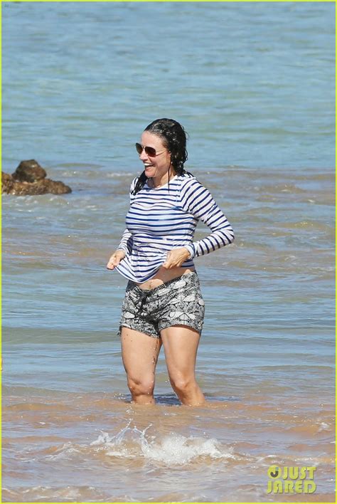 Julia Louis Dreyfus Wearing Bikini Top On Maui Beach Gotceleb Sexiz Pix