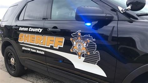 Eaton County sheriff's deputy rescues driver from burning car