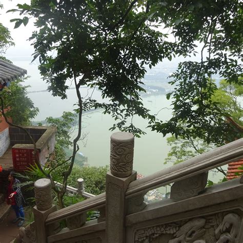 HAN GANADO LOS MALOS La montaña de la belleza dormida Kunming