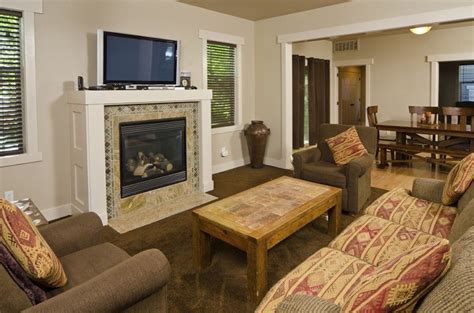 49 Exuberant Pictures of TV’s Mounted Above Gorgeous Fireplaces (GREAT