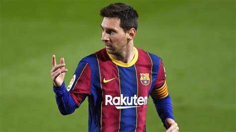 Он играет на позиции правый вингер. (2021) ᐉ FC Barcelona - Lionel Messi Free, Koeman Does Not ...