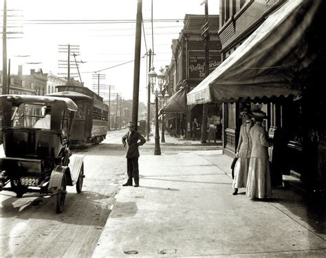 30 Stunning Vintage Photographs Of St Louis Streets In The Early 20th